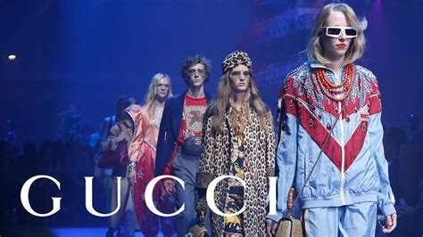 gucci costumi uomo 2018|Watch the Gucci Spring/Summer 2018 Fashion Show Live .